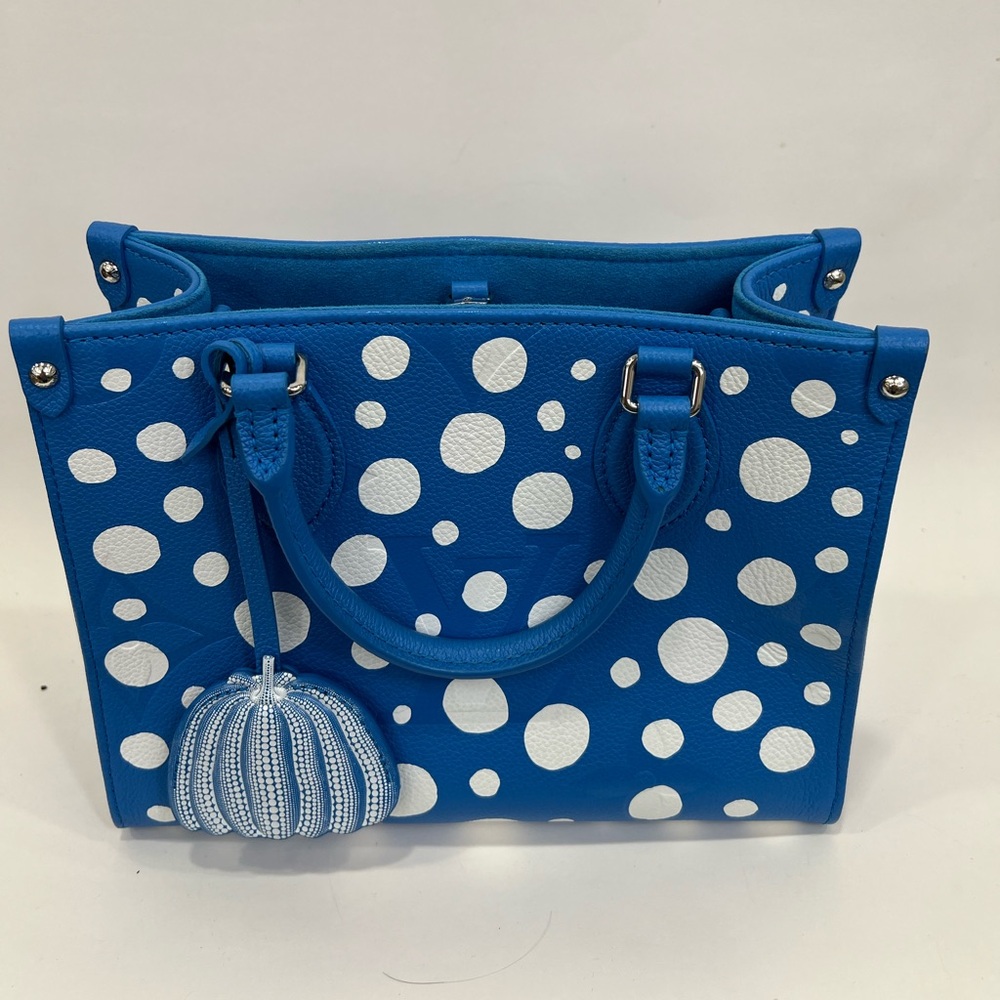 Louis Vuitton x Yayoi Kusama Limited Edition OnTheGo Tote